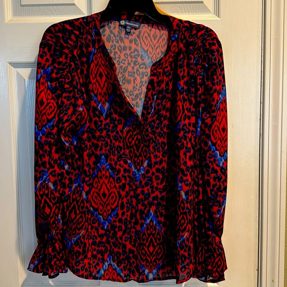 Democracy NWT Women’s Puff Sleeve Animal Print Blouse Size PL